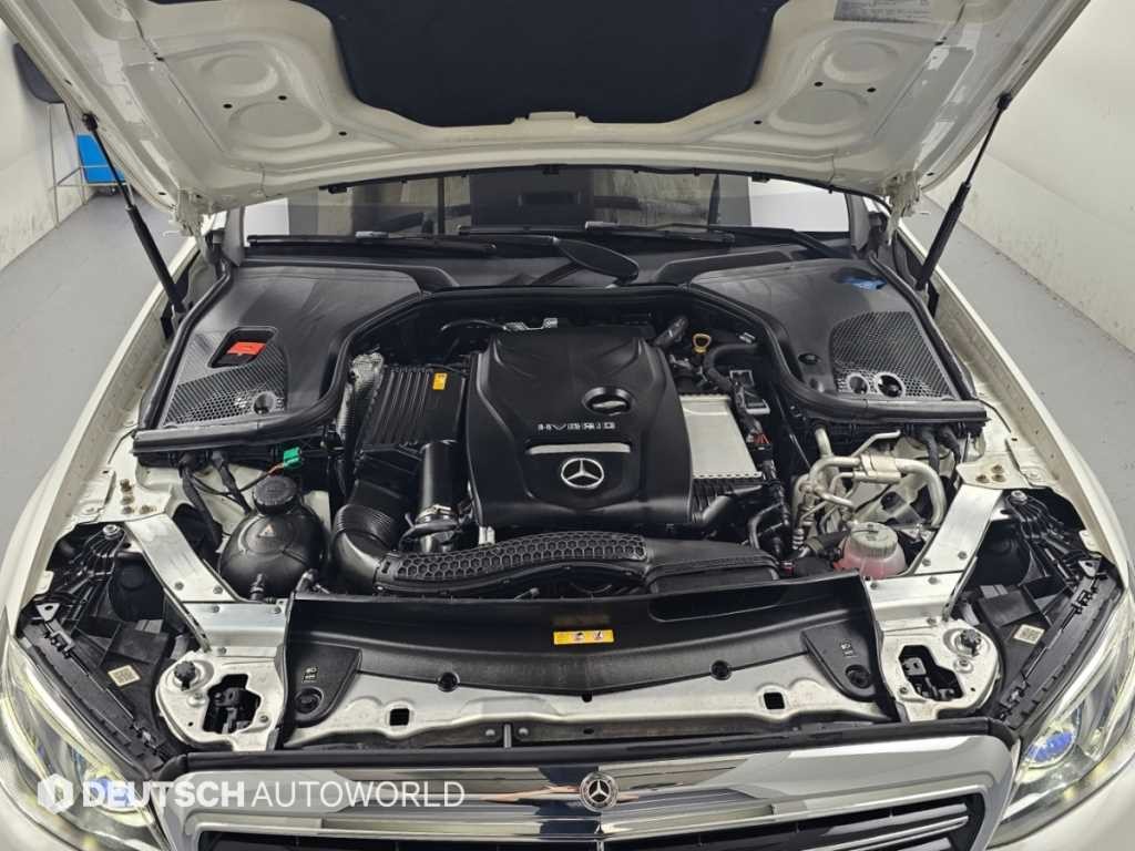 벤츠 E 클래스 E-클래스 W213 E300e 익스클루시브 이미지 6
