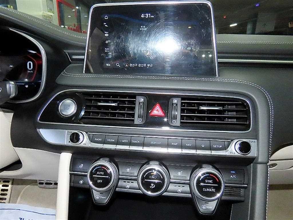 제네시스 G70 3.3T 스포츠 AWD 프레스티지 이미지 11