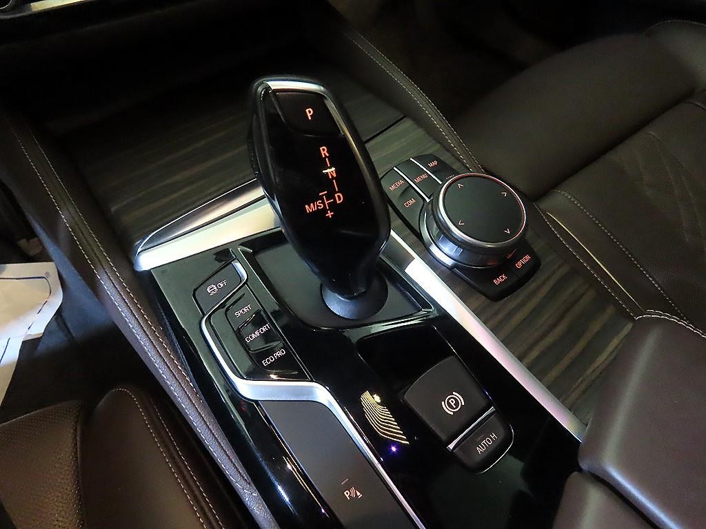 BMW 5시리즈 5시리즈 (G30) 530i xDrive 럭셔리 플러스 이미지 12