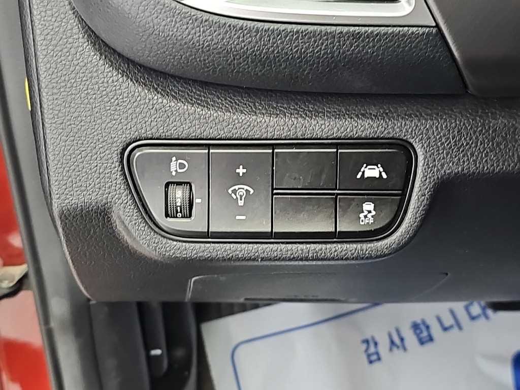 기아 셀토스 가솔린 1.6 터보 2WD 프레스티지 이미지 19