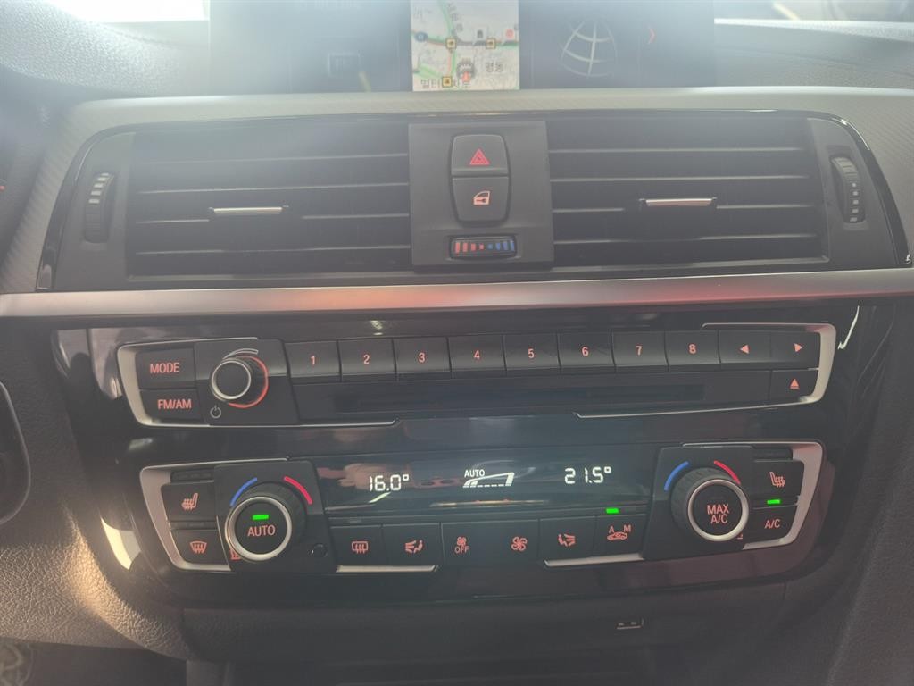 BMW 3시리즈 3시리즈 (F30) 330i M 스포츠 쉐도우 이미지 12