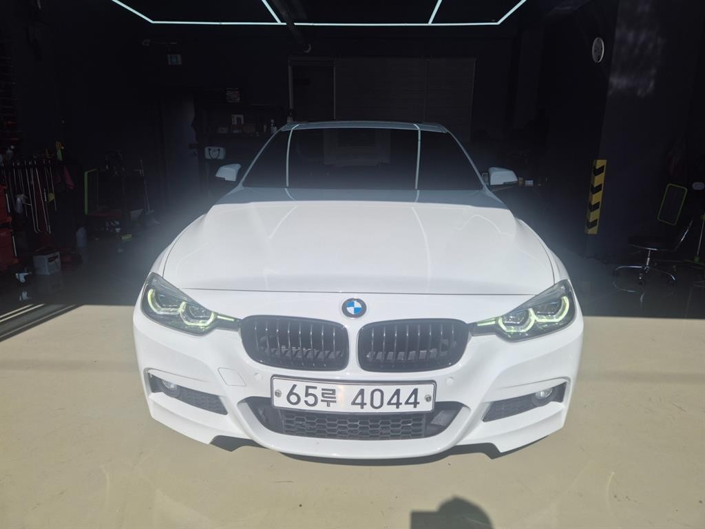 BMW 3시리즈 3시리즈 (F30) 330i M 스포츠 쉐도우 이미지 2