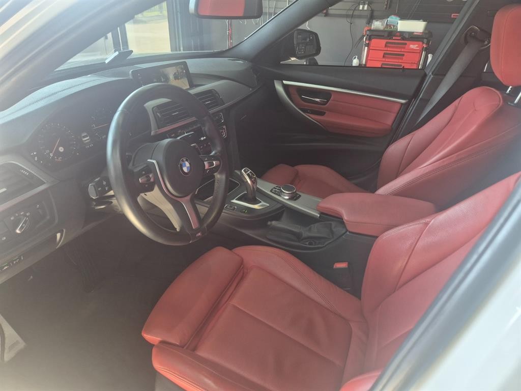 BMW 3시리즈 3시리즈 (F30) 330i M 스포츠 쉐도우 이미지 7