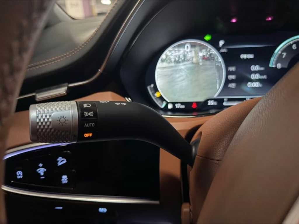제네시스 GV70 2.5T 가솔린 2WD 기본형 이미지 13