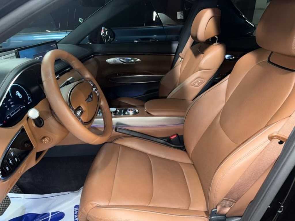 제네시스 GV70 2.5T 가솔린 2WD 기본형 이미지 6
