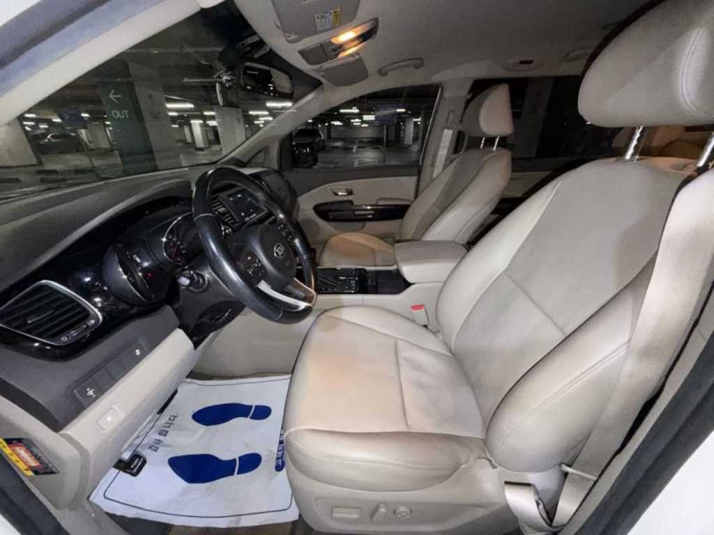 기아 카니발 올 뉴 카니발 디젤 9인승 프레스티지 이미지 7