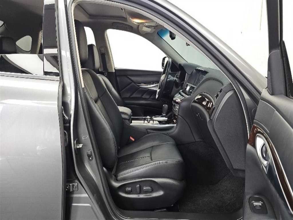 인피니티 Q Q70 3.7스타일 이미지 11