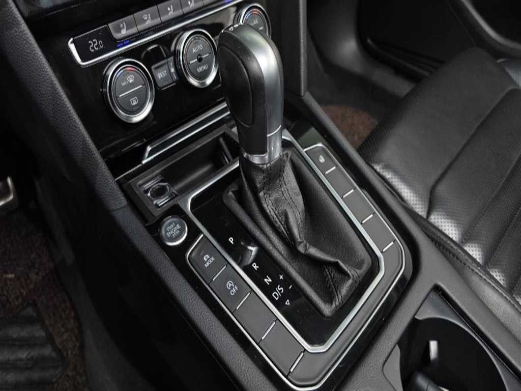 폭스바겐 파사트 파사트GT(B8) 2.0 TDI 프레스티지 이미지 12