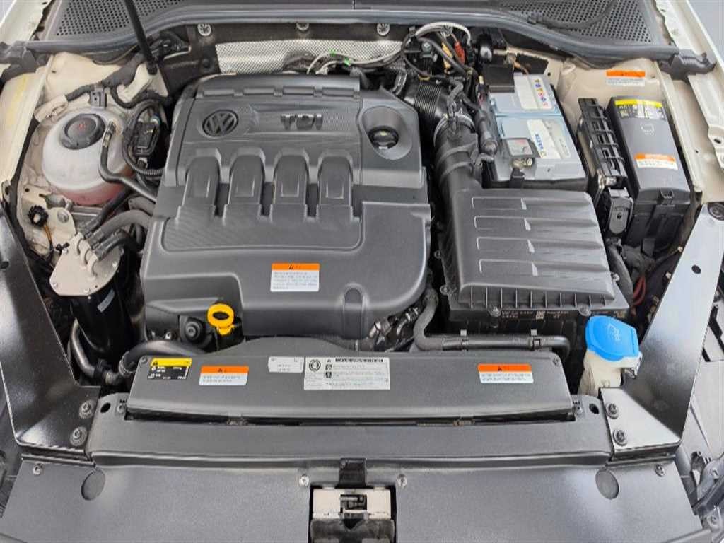 폭스바겐 파사트 파사트GT(B8) 2.0 TDI 프레스티지 이미지 9