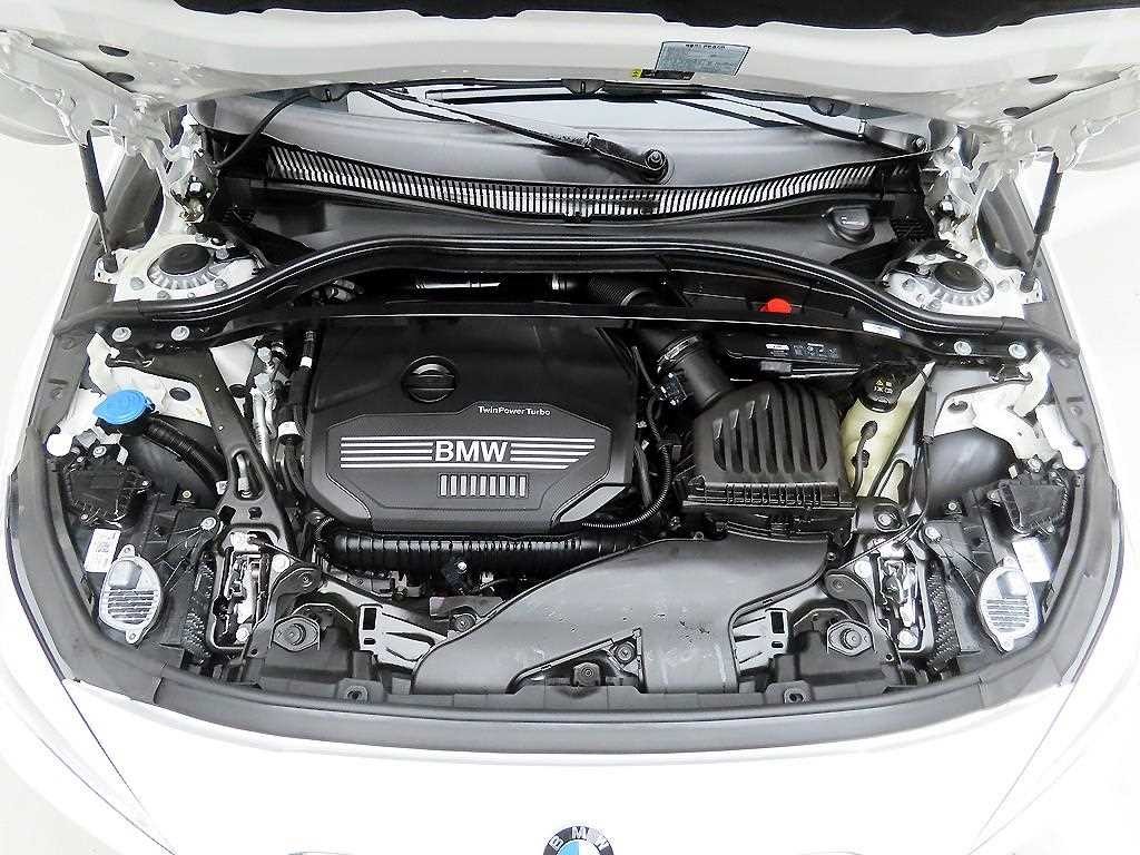 BMW 1시리즈 1시리즈 (F40) 120i M 스포츠 이미지 20