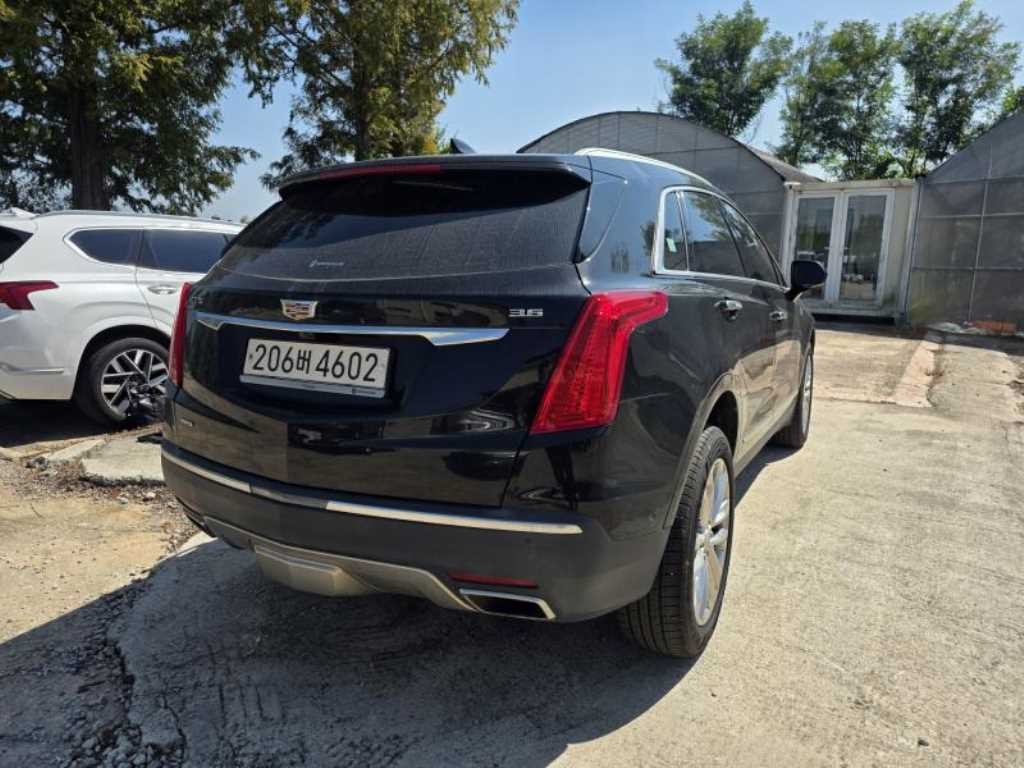 캐딜락 XT5 3.6 플래티넘 AWD 이미지 2