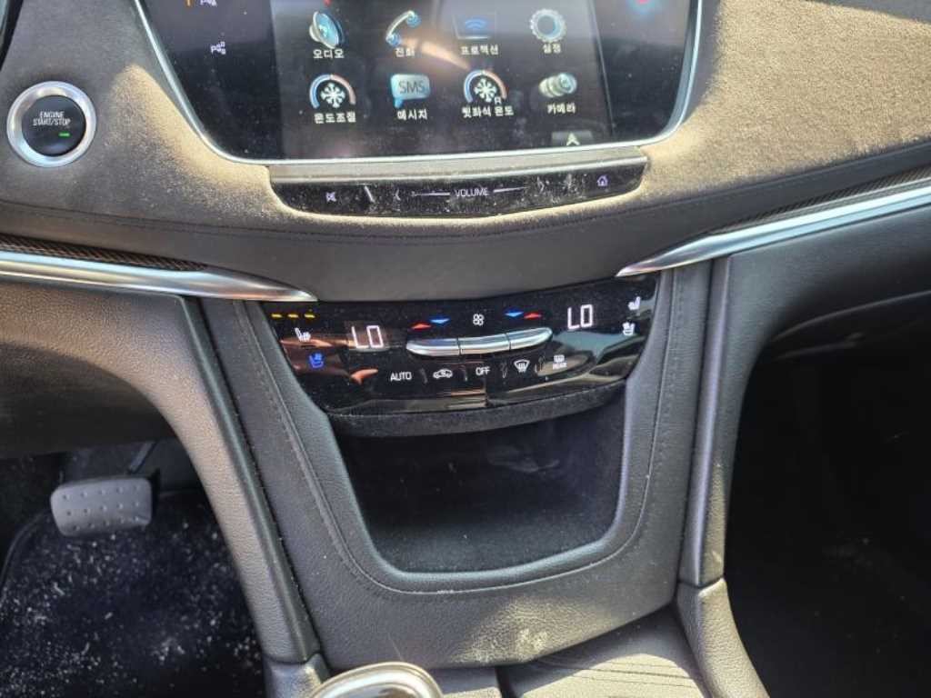 캐딜락 XT5 3.6 플래티넘 AWD 이미지 8