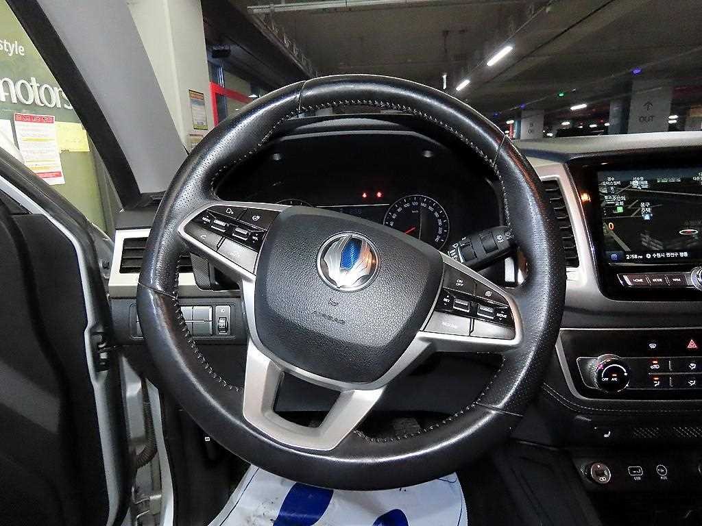 KG모빌리티(쌍용) 렉스턴 렉스턴 스포츠 4WD 디젤 2.2 어드벤처 이미지 8