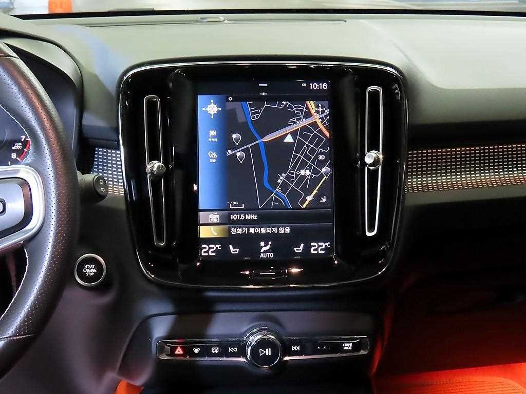 볼보 XC40 B4 AWD R-디자인 이미지 11