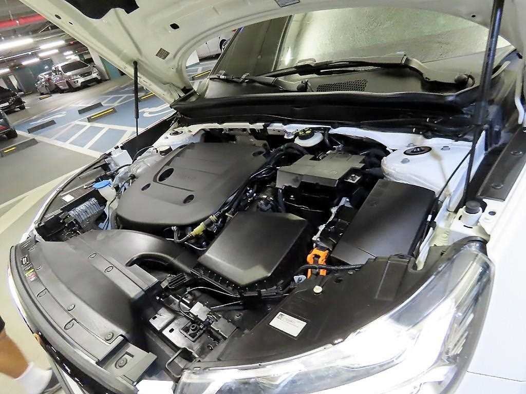볼보 XC40 B4 AWD R-디자인 이미지 19