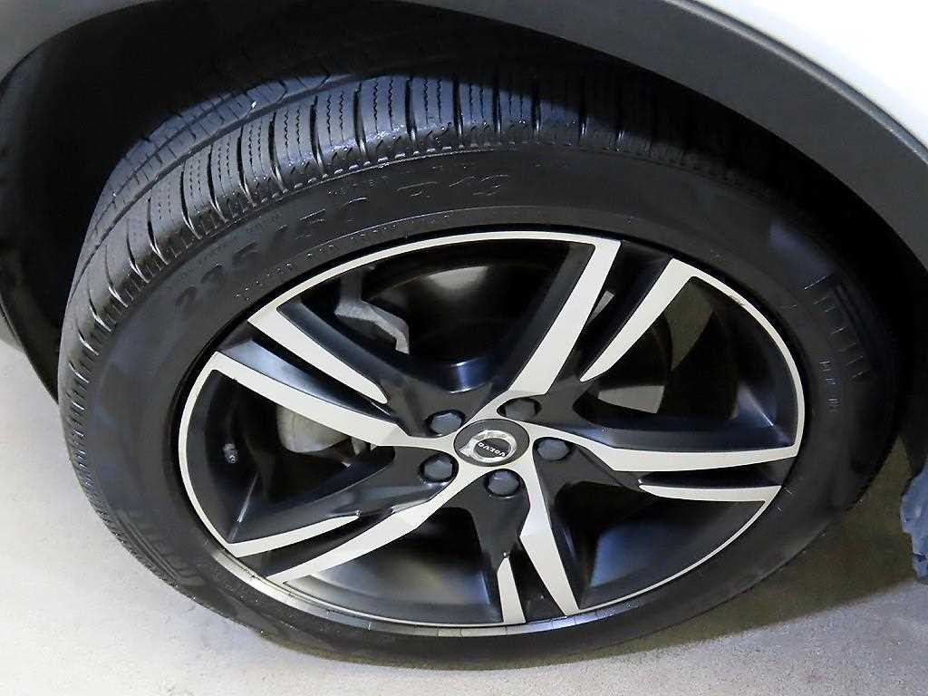 볼보 XC40 B4 AWD R-디자인 이미지 20