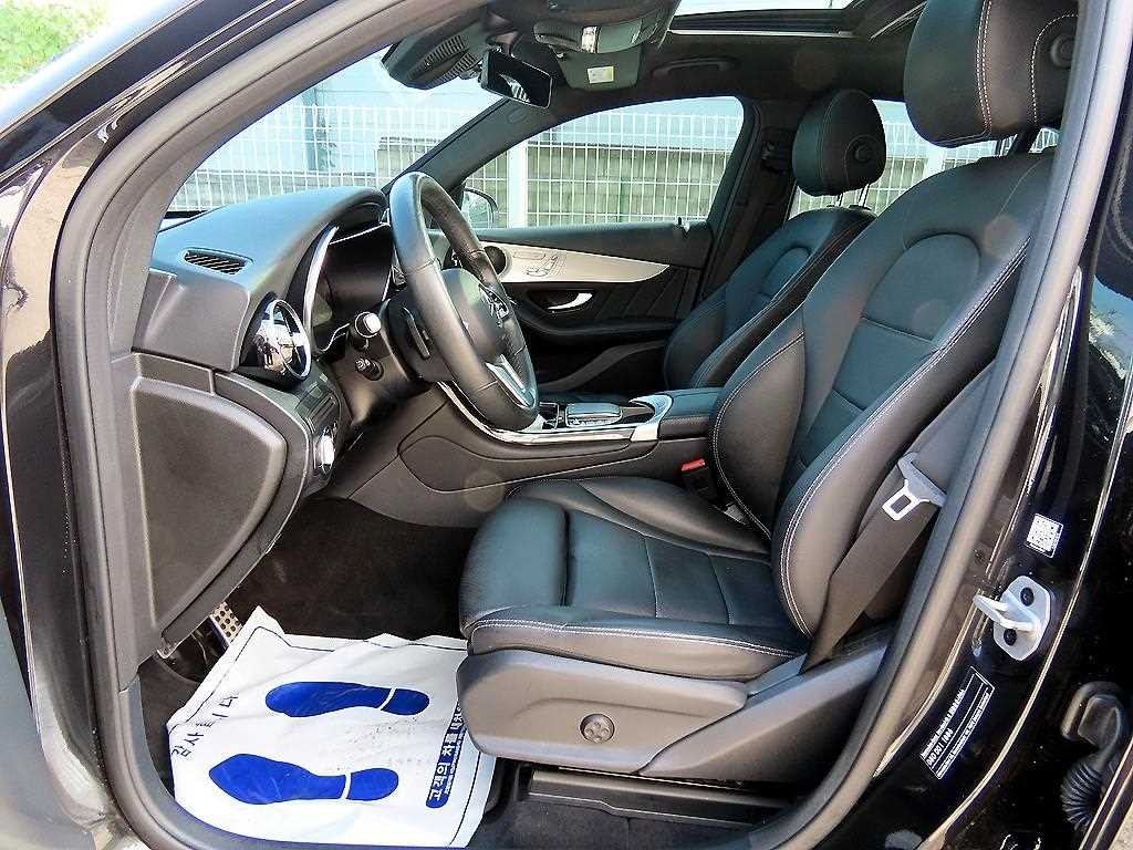 벤츠 GLC 클래스 GLC클래스 X253 GLC 220 d 4MATIC 쿠페 이미지 5