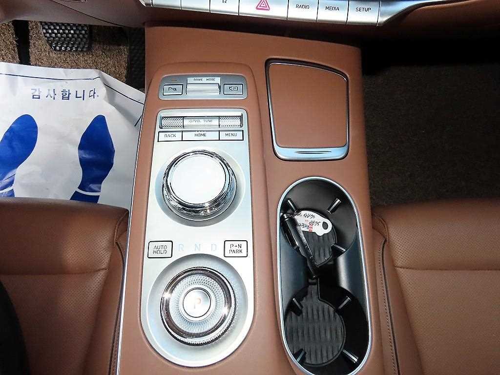제네시스 GV70 2.5T 가솔린 2WD 이미지 11