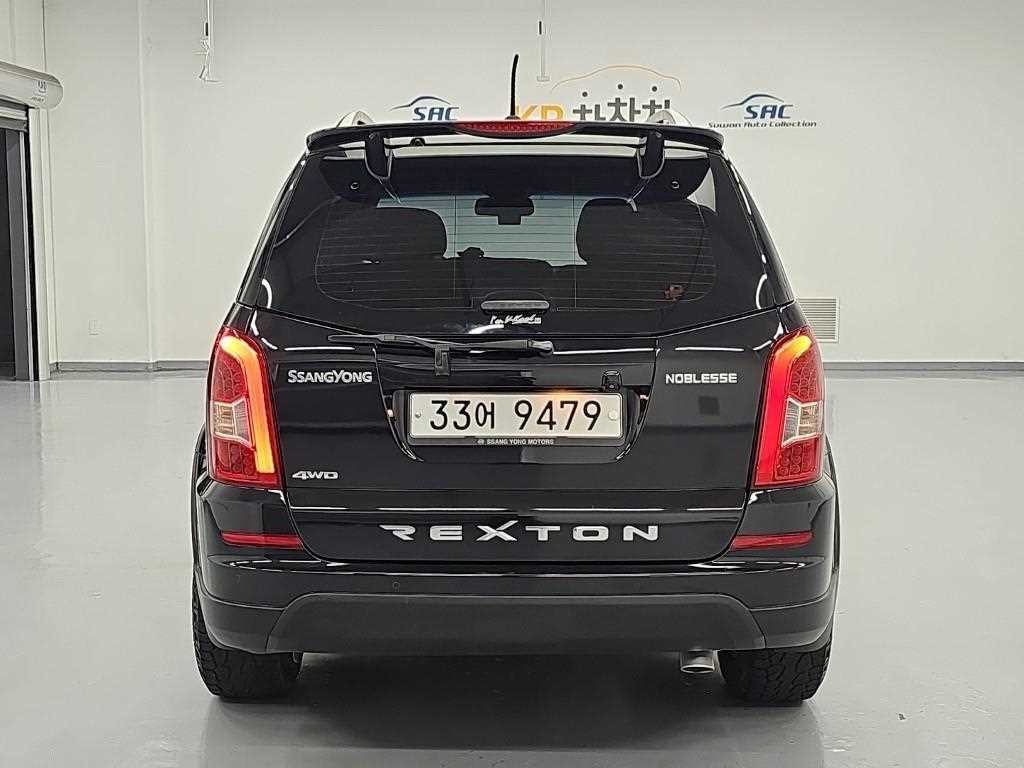 KG모빌리티(쌍용) 렉스턴 렉스턴W 2.0  4WD 노블레스 이미지 3