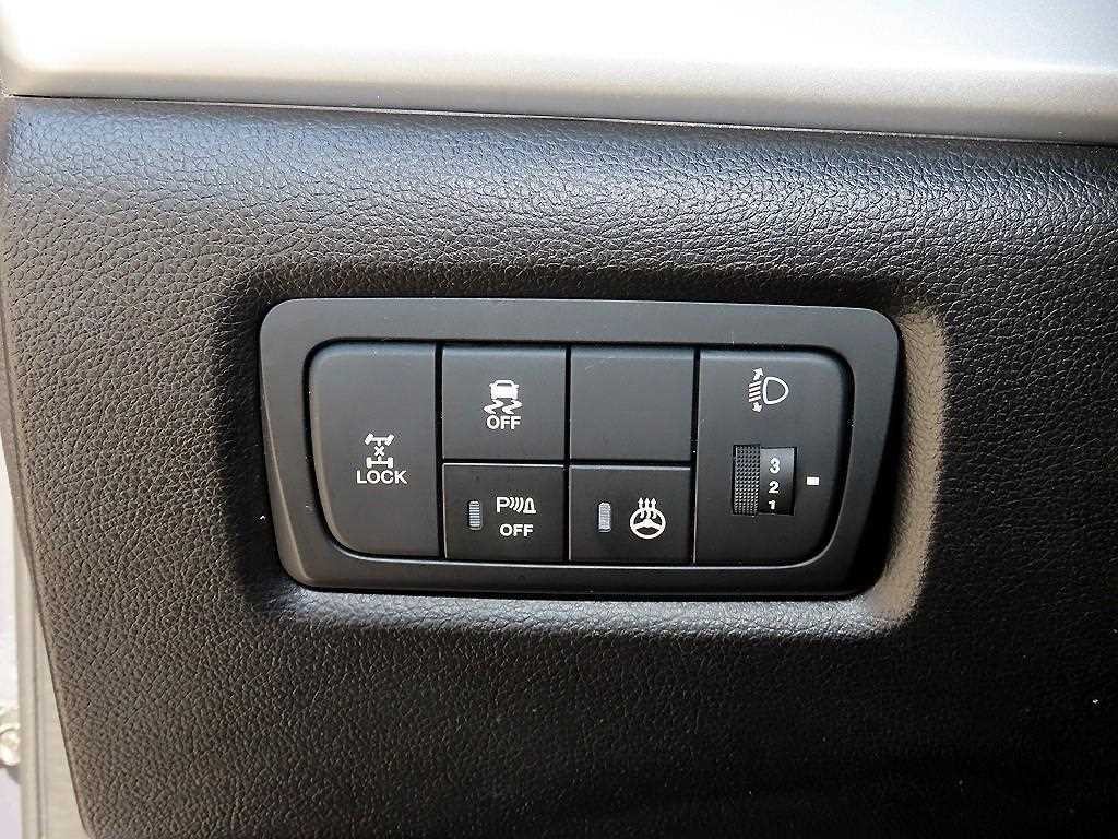 KG모빌리티(쌍용) 코란도 뉴스타일코란도C 2.2 RX 4WD 고급형 이미지 11
