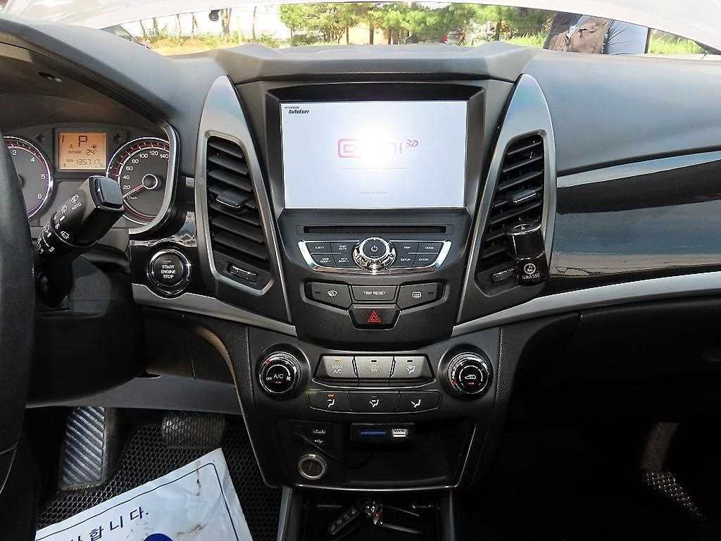 KG모빌리티(쌍용) 코란도 뉴스타일코란도C 2.2 RX 4WD 고급형 이미지 13