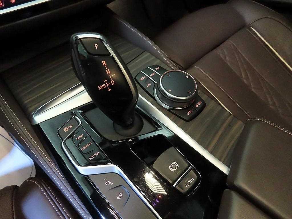 BMW 5시리즈 5시리즈 (G30) 530i M 스포츠 플러스 이미지 12