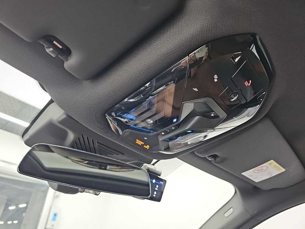 BMW i5 M60 xDrive 이미지 18