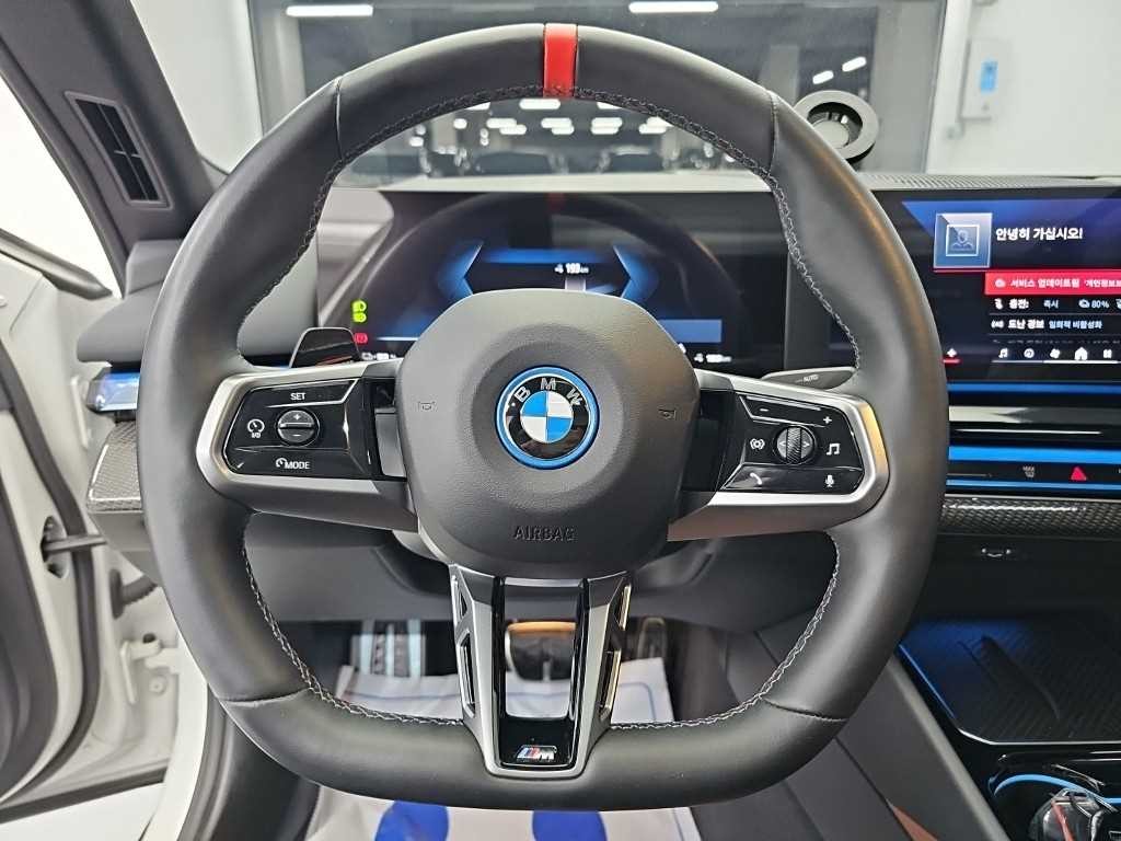 BMW i5 M60 xDrive 이미지 9