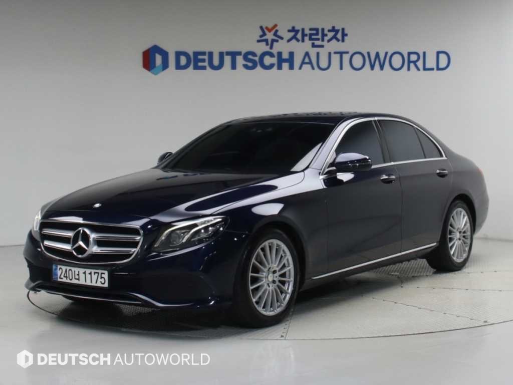 벤츠 E 클래스 E-클래스 W213 E220d 아방가르드 이미지 1