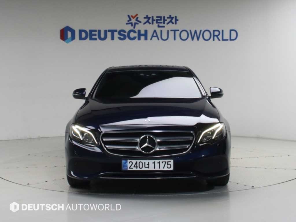 벤츠 E 클래스 E-클래스 W213 E220d 아방가르드 이미지 3