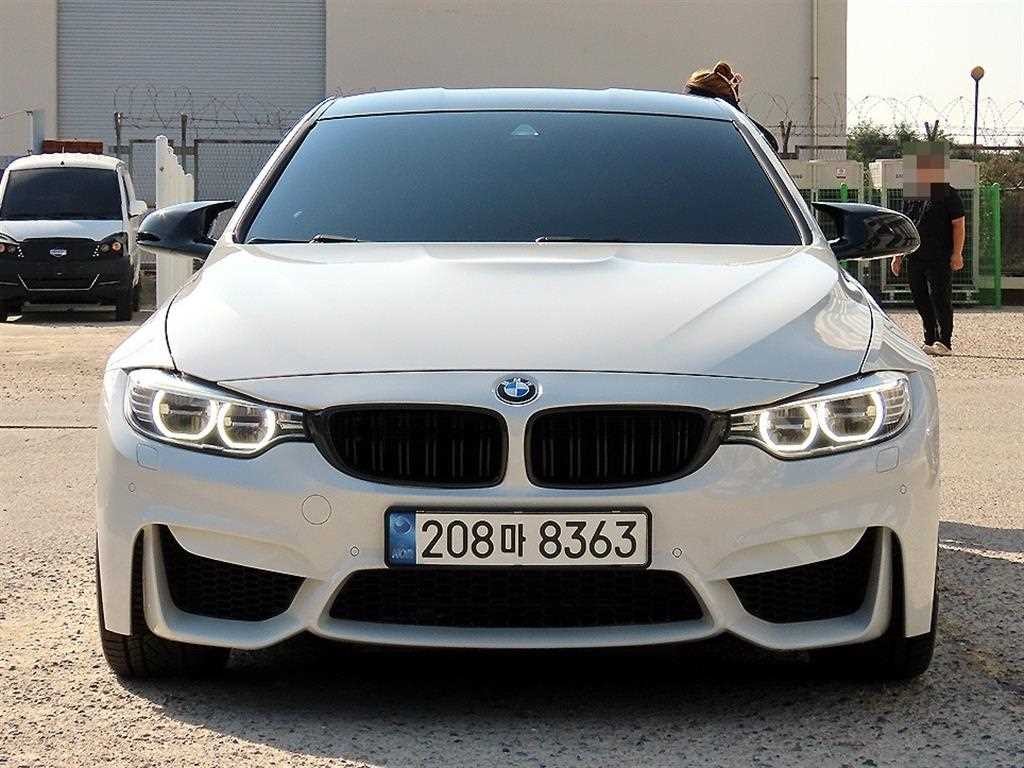 BMW 4시리즈 M4 (F82) 쿠페 이미지 1
