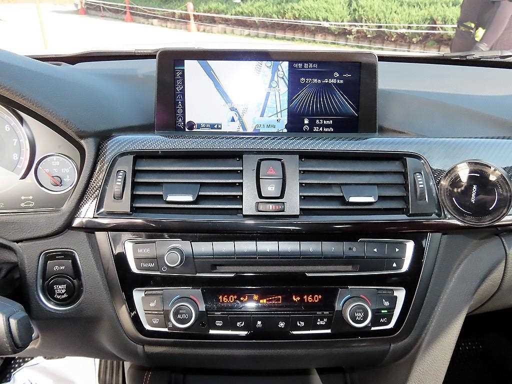 BMW 4시리즈 M4 (F82) 쿠페 이미지 14