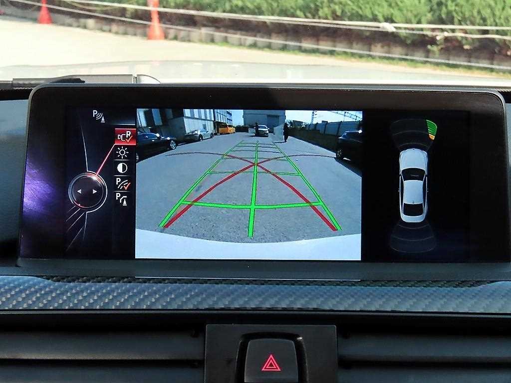 BMW 4시리즈 M4 (F82) 쿠페 이미지 16