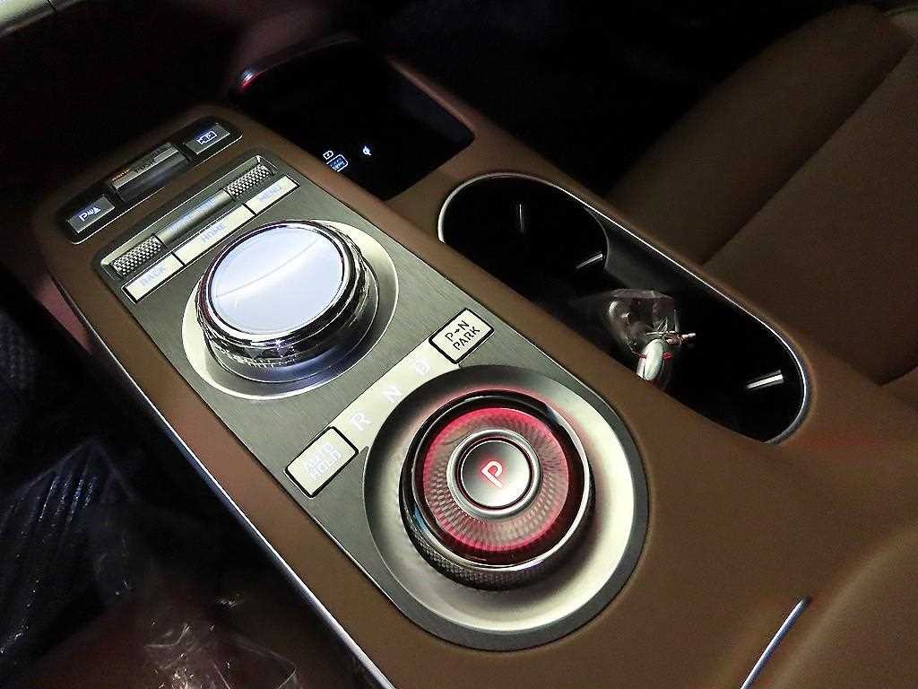 제네시스 GV70 2.5T 가솔린 AWD 기본형 이미지 12
