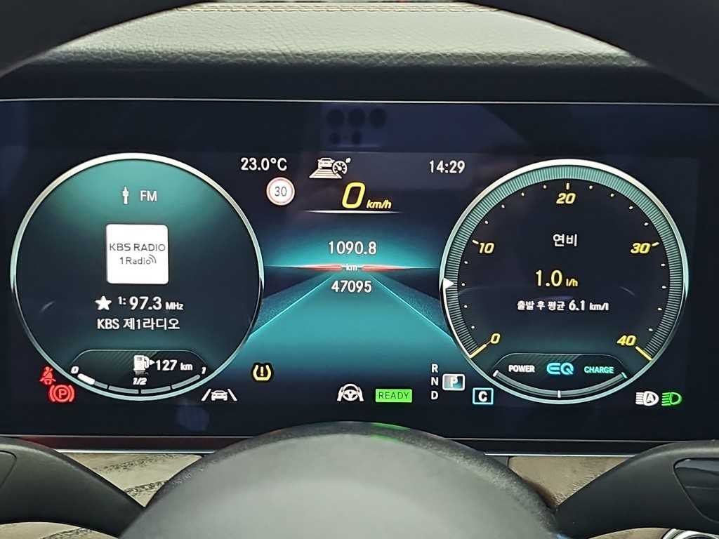 벤츠 E 클래스 E-클래스 W213 E220d 4MATIC 익스클루시브 이미지 6