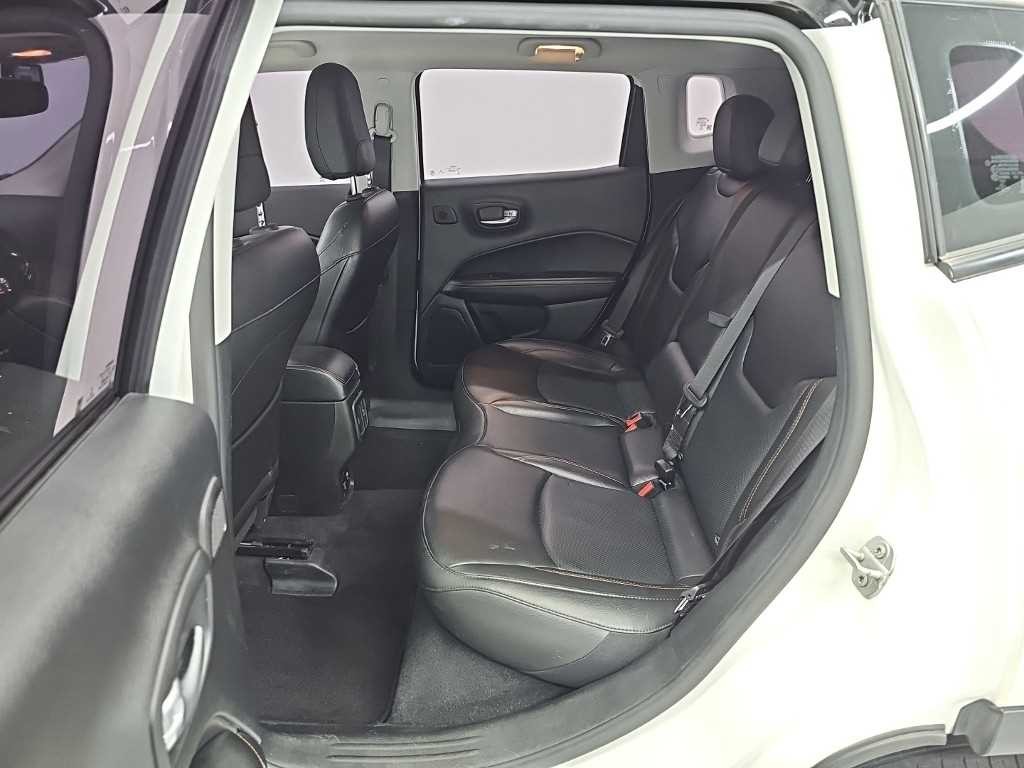 지프 컴패스 컴패스 2세대 2.4 AWD 리미티드 이미지 12