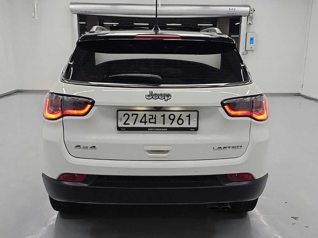 지프 컴패스 컴패스 2세대 2.4 AWD 리미티드 이미지 4