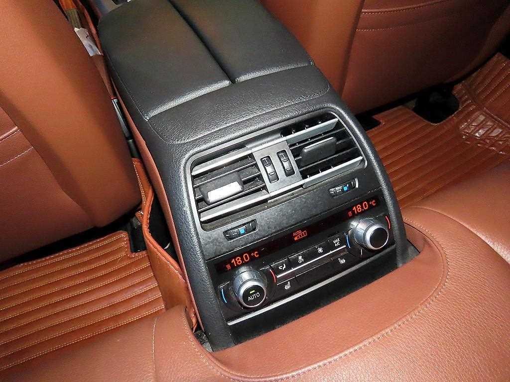 BMW 6시리즈 6시리즈 (F12) 640 그란쿠페 d xDrive M 스포츠 그란쿠페 이미지 14