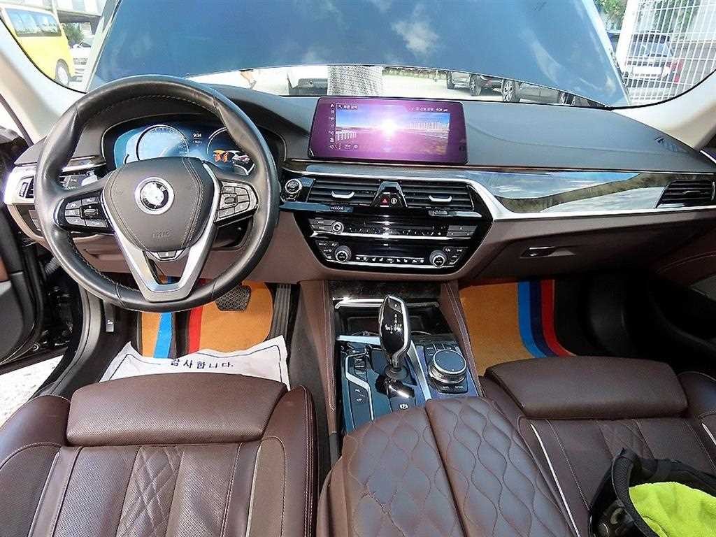 BMW 5시리즈 5시리즈 (G30) 530d 럭셔리 플러스 이미지 7