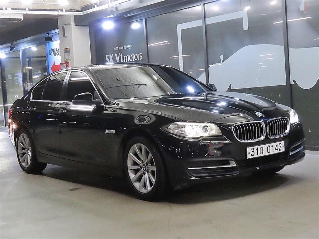 BMW 5시리즈 5시리즈 (F10) 528i 이미지 1