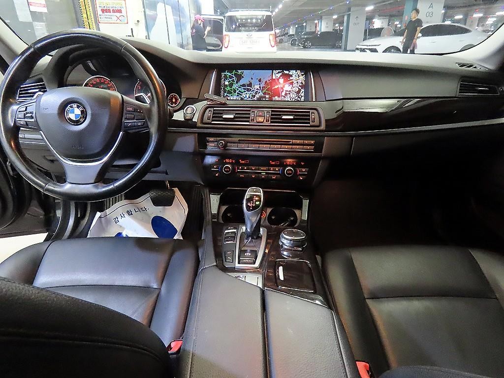 BMW 5시리즈 5시리즈 (F10) 528i 이미지 10