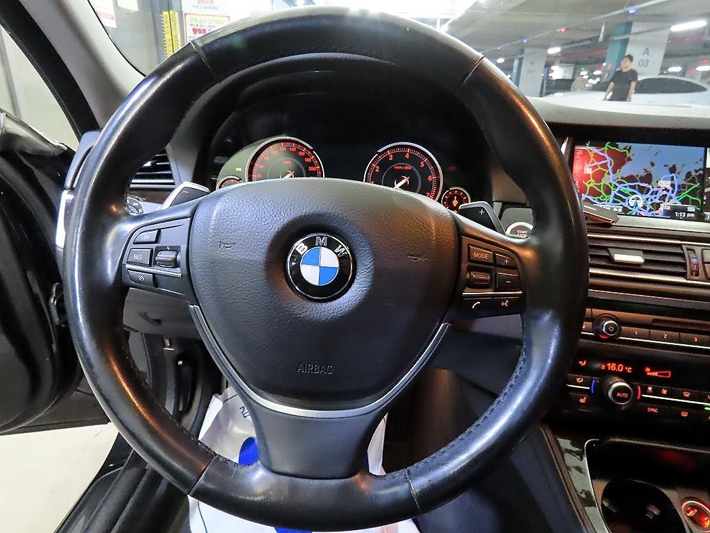BMW 5시리즈 5시리즈 (F10) 528i 이미지 8