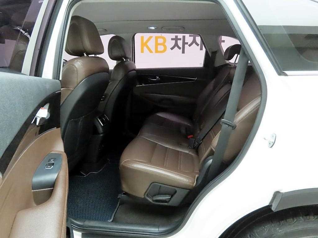 기아 쏘렌토 올 뉴 쏘렌토 디젤 2WD 2.0 노블레스 기본형 이미지 12