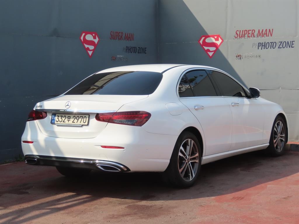 벤츠 E 클래스 E-클래스 W213 E250 아방가르드 이미지 3