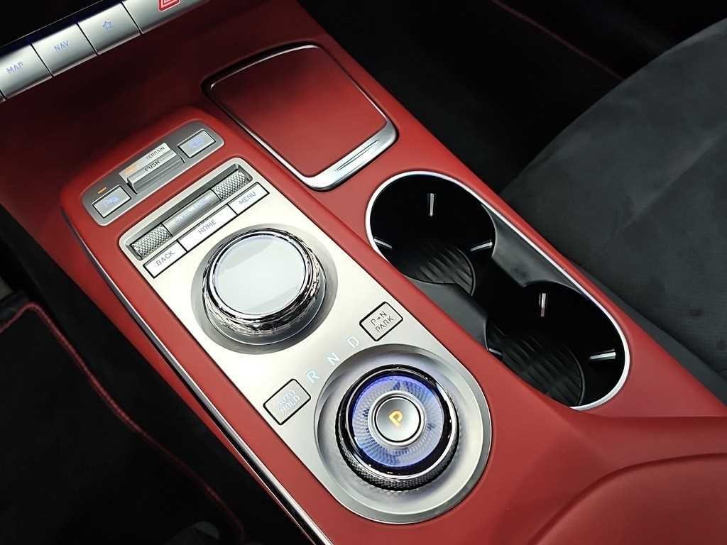제네시스 GV70 2.5T 가솔린 AWD 스포츠 이미지 8