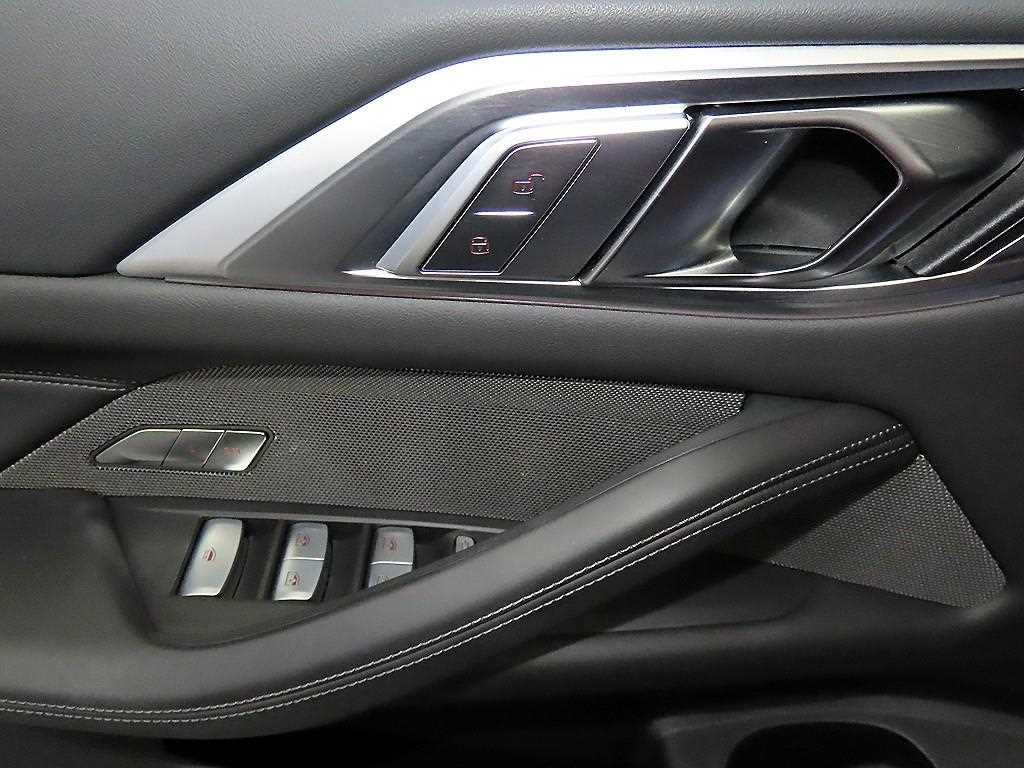 BMW 4시리즈 M4 (G82) 컨버터블 컴패티션 M xDrive 이미지 15