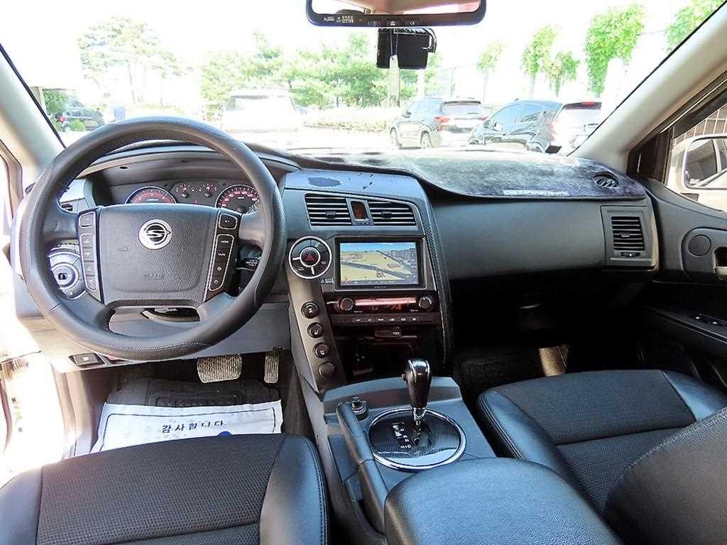 KG모빌리티(쌍용) 코란도 코란도스포츠 디젤 4WD CX7 패션 이미지 7