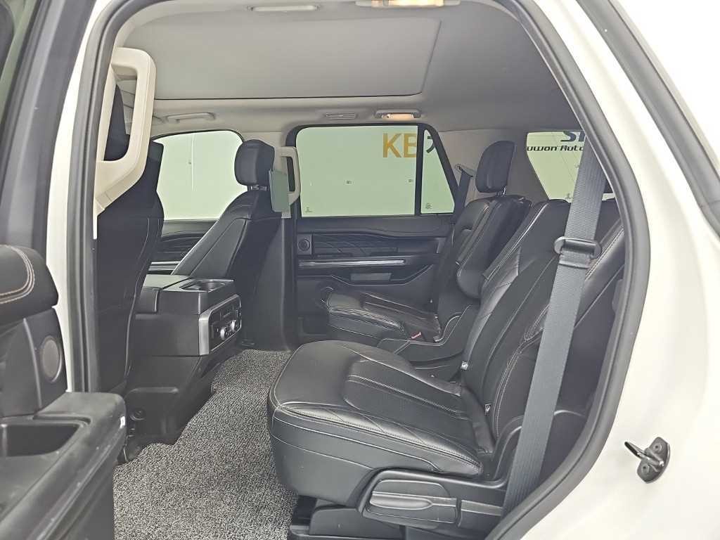 포드 익스피디션 3.5 EcoBoost Platinum 이미지 12