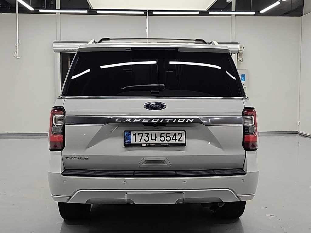 포드 익스피디션 3.5 EcoBoost Platinum 이미지 4