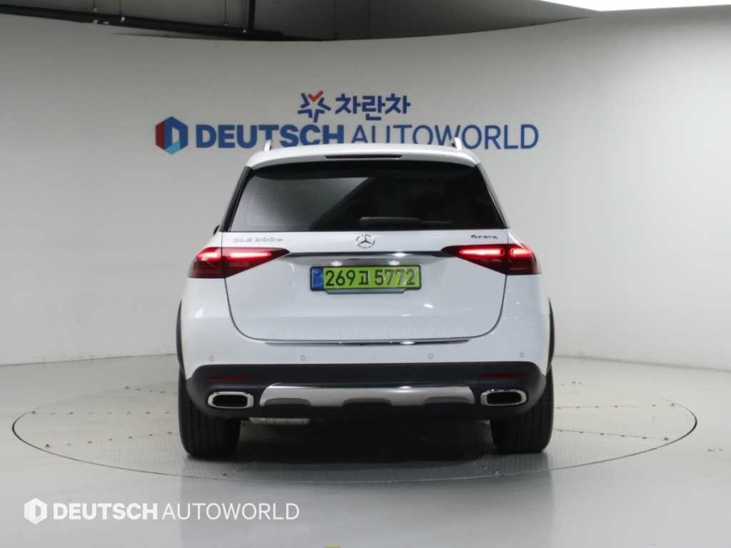 벤츠 GLE 클래스 GLE 클래스 W167 GLE 300d 4MATIC 이미지 4